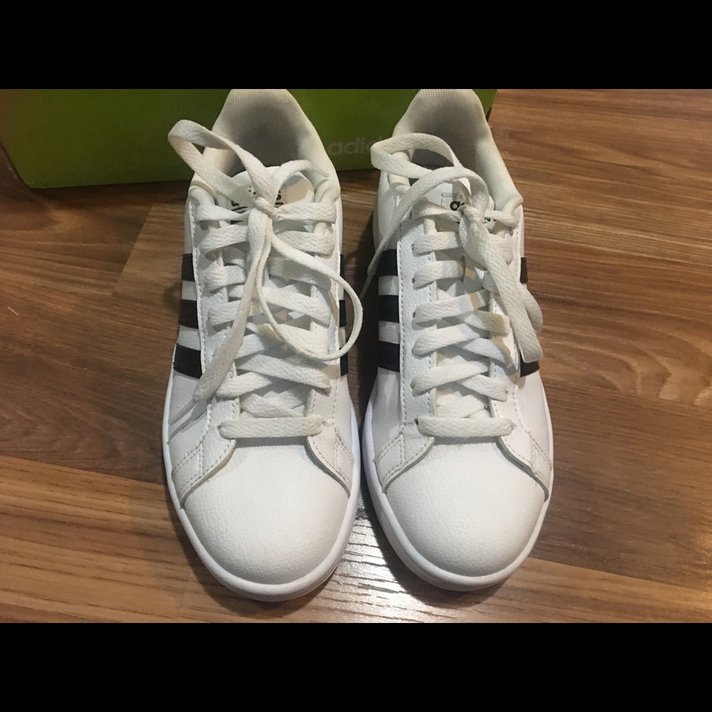 Adidas Neo Cloudfoam shoes